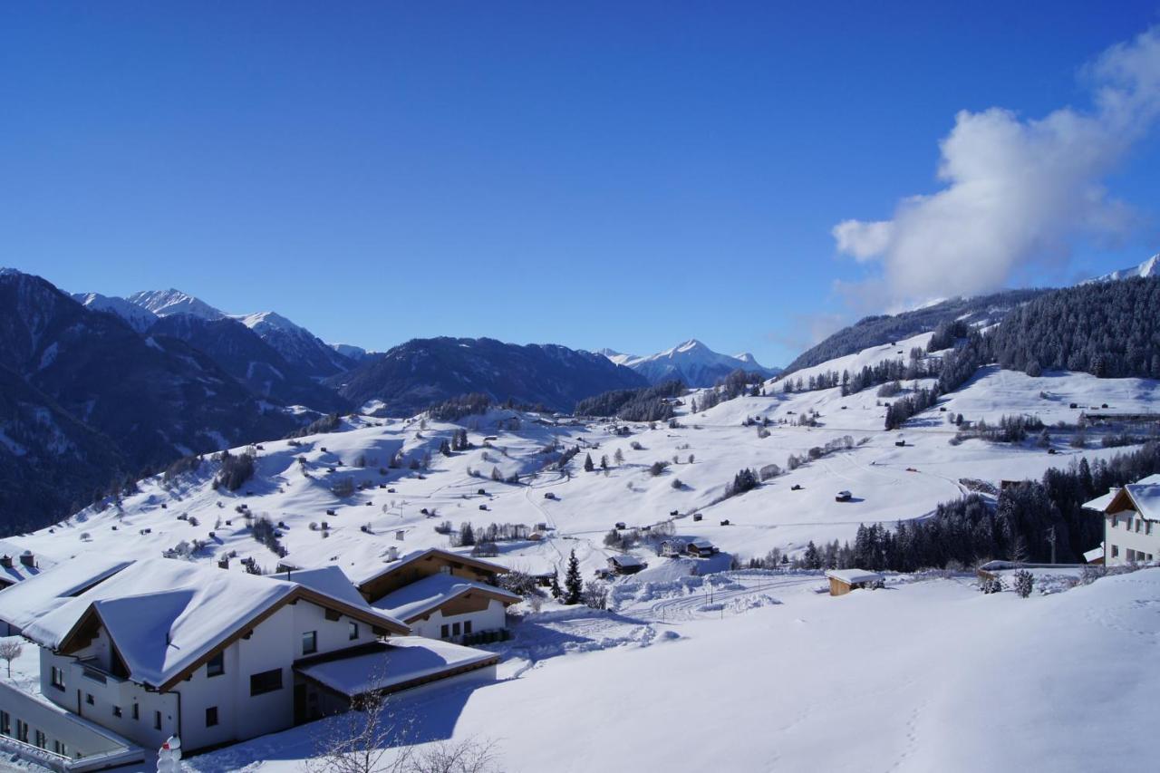 Apart-Hotel Alpinsonnenresidenz Фис Экстерьер фото